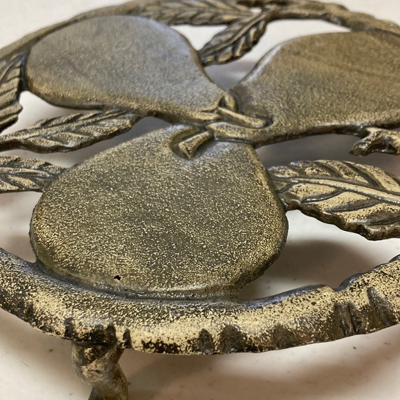 Metal Pear Trivit - Picture 2 of 6